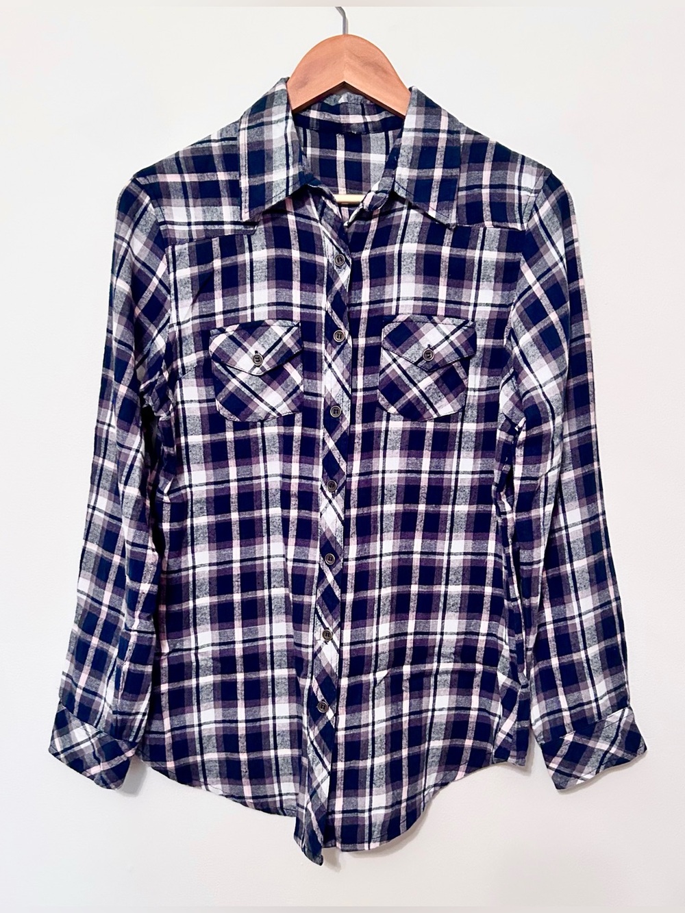 Women’s AE Flannel Long Sleeve Bottom Down Shirt BLueWhite Pink Size Medium